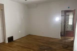 3911 N St Louis Ave, Chicago, IL 60618 - Photo 12