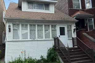 3911 N St Louis Ave, Chicago, IL 60618 - Photo 2