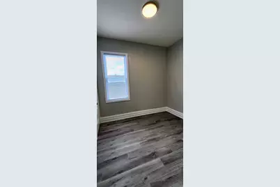 3816 W Montrose Avenue, Chicago, IL 60618 - Photo 8