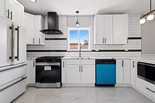 15355 7th Ave, Phoenix, IL 60426 - Photo 8