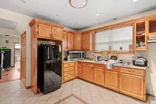 1464 Shirley Dr, Calumet City, IL 60409 - Photo 6