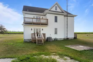 14373 N 1700 E Rd, Pontiac, IL 61764 - Photo 6