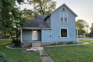 262 W Myrtle St, Herscher, IL 60941 - Photo 2