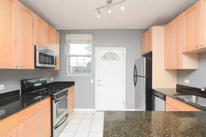 1421 W Jonquil Terrace #3, Chicago, IL 60626 - Photo 2