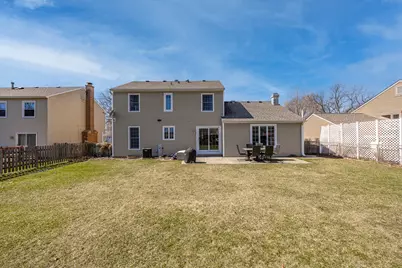 1121 Independence Avenue, Saint Charles, IL 60174 - Photo 2