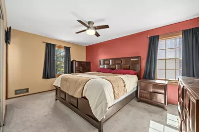 1121 Independence Avenue, Saint Charles, IL 60174 - Photo 12