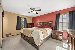 1121 Independence Ave, Saint Charles, IL 60174 - Photo 12