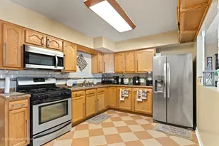 109 Walnut St, Park Forest, IL 60466 - Photo 4