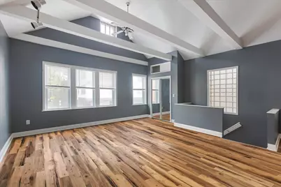 2062 N Damen Avenue, Chicago, IL 60647 - Photo 4