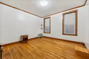 4734 N Drake Ave, Chicago, IL 60625 - Photo 12