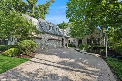 580 Oak Street, Glen Ellyn, IL 60137 - Photo 2