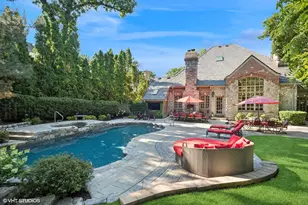 580 Oak St, Glen Ellyn, IL 60137 - Photo 8