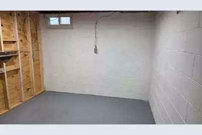 103 S Plum Street, Princeton, IL 61356 - Photo 32