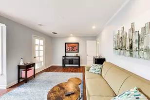 [Address not provided], Northbrook, IL 60062 - Photo 4