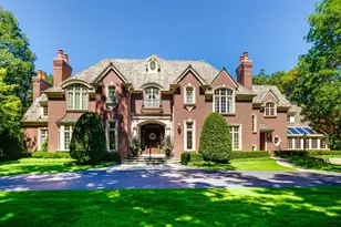 546 Lakeland Dr, Lake Bluff, IL 60044 - Photo 1