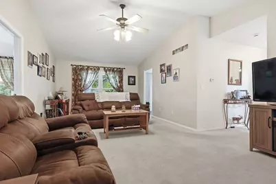 106 Wildflower Place, Bloomington, IL 61704 - Photo 6