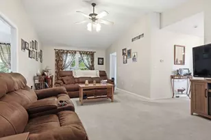 106 Wildflower Pl, Bloomington, IL 61704 - Photo 6