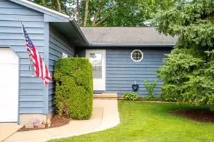 106 Wildflower Pl, Bloomington, IL 61704 - Photo 4