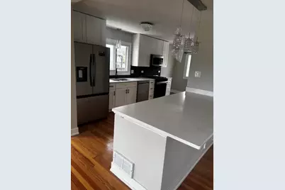 650 Greenbay Avenue E, Calumet City, IL 60409 - Photo 2