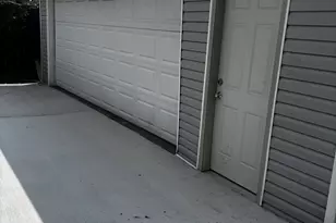 650 Greenbay Ave E, Calumet City, IL 60409 - Photo 4