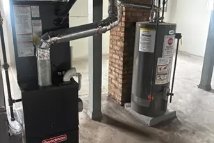 650 Greenbay Ave E, Calumet City, IL 60409 - Photo 8