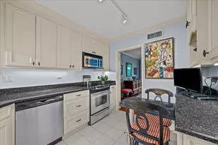 640 Winnetka Mews, Winnetka, IL 60093 - Photo 12