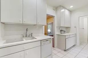 38 Brier St, Winnetka, IL 60093 - Photo 12