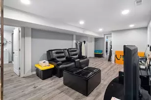 1308 N Waller Ave, Chicago, IL 60651 - Photo 22