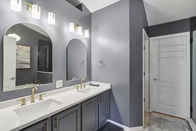 2735 Hillsboro Boulevard, Aurora, IL 60503 - Photo 22