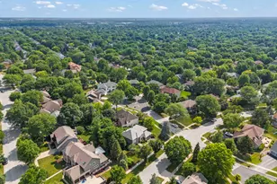 816 Spindletree Ave, Naperville, IL 60565 - Photo 50