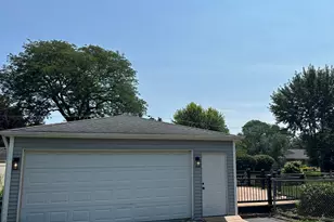 1034 N 5th Ave, Saint Charles, IL 60174 - Photo 24