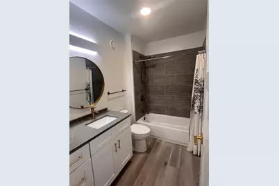 650 N Homan Avenue, Chicago, IL 60651 - Photo 8