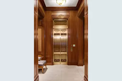 189 E Lake Shore Drive #PH18, Chicago, IL 60611 - Photo 2