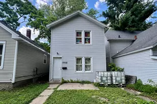 2502 Pine Ave, Mattoon, IL 61938 - Photo 4