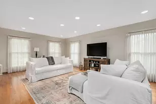 1000 Surrey Ln, Itasca, IL 60143 - Photo 12