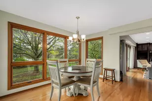 1000 Surrey Ln, Itasca, IL 60143 - Photo 8