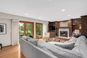 1000 Surrey Ln, Itasca, IL 60143 - Photo 10