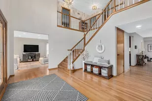 1000 Surrey Ln, Itasca, IL 60143 - Photo 4