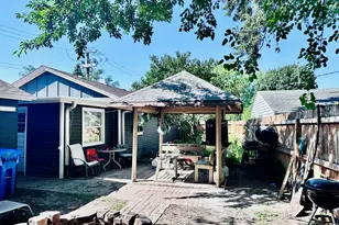 57 Robin Rd, Carpentersville, IL 60110 - Photo 10