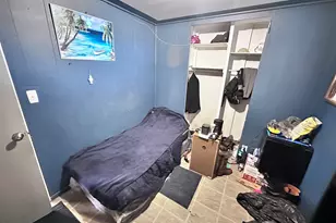 57 Robin Rd, Carpentersville, IL 60110 - Photo 8