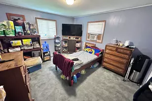 57 Robin Rd, Carpentersville, IL 60110 - Photo 6