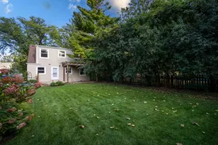 630 Hermitage Dr, Deerfield, IL 60015 - Photo 18