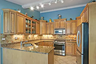 W2891 Hollybush Dr, Lake Geneva, WI 53147 - Photo 8