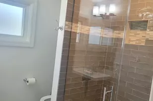 7324 Palma Ln, Morton Grove, IL 60053 - Photo 10