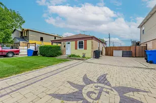 4677 W 84th Pl, Chicago, IL 60652 - Photo 2