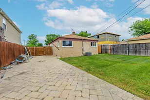 4677 W 84th Pl, Chicago, IL 60652 - Photo 26