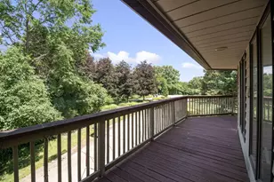 4 Keri Ln, Burr Ridge, IL 60527 - Photo 8