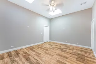 3301 W Evergreen Ave, Chicago, IL 60651 - Photo 20