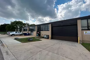 4242 W Bryn Mawr Ave, Chicago, IL 60646 - Photo 1