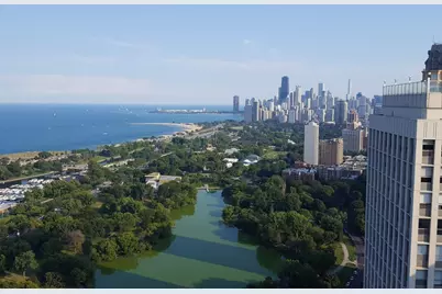 2650 N Lakeview Avenue #404, Chicago, IL 60614 - Photo 4